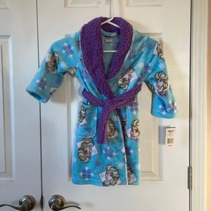 Bnwt Elsa Robe